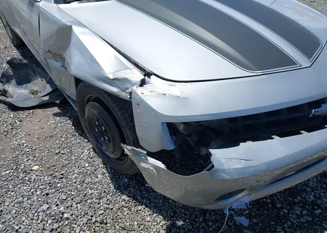 2013 Chevrolet Camaro Lt z USA, uszkodzony, nr VIN 2G1FC3D38D9158825